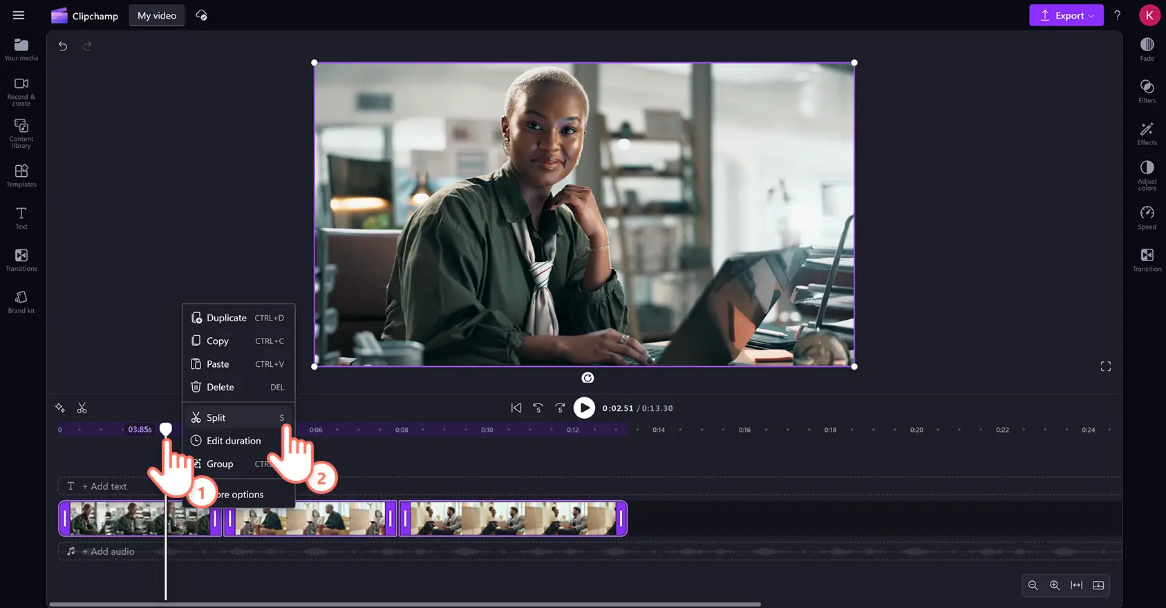 Clipchamp 動画エディターの [分割] ボタンで動画をトリミングしているユーザー。