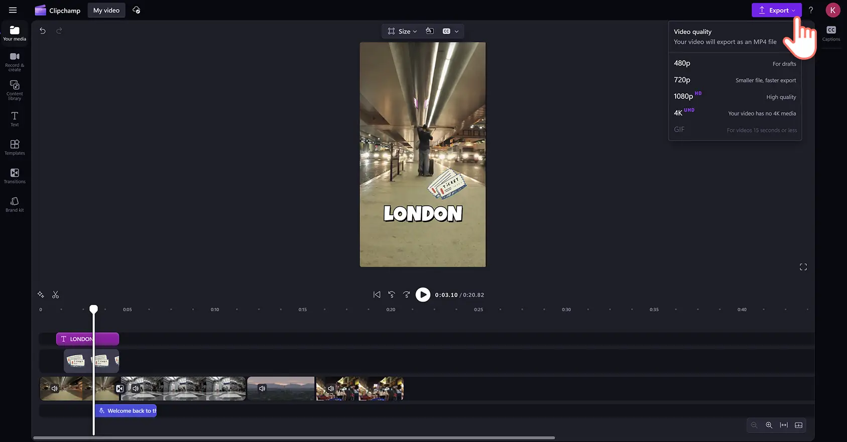En bruger eksporterer en video med rejsehøjdepunkter lavet med Clipchamp-videoeditoren.