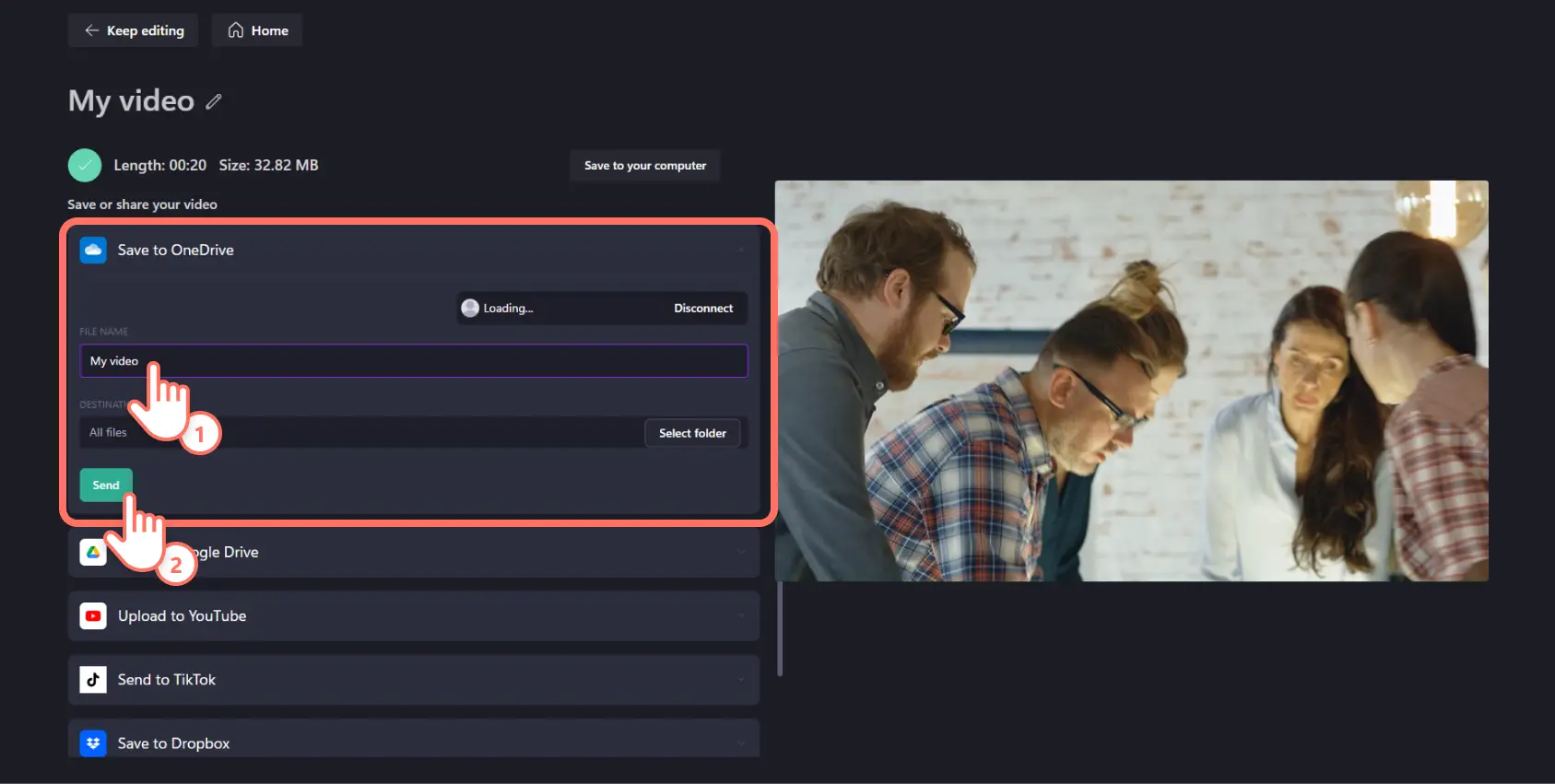 Користувач Clipchamp експортує своє відео до OneDrive.