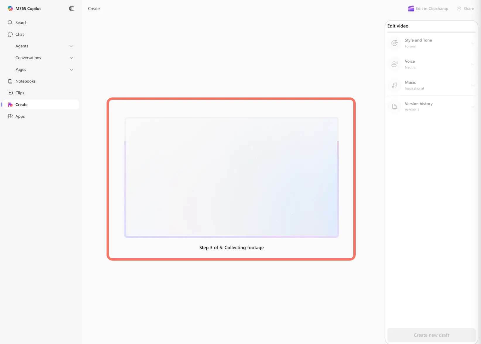 Create Hub бағдарламасында жаңартылған бейне көрсетілімді жасайтын пайдаланушы