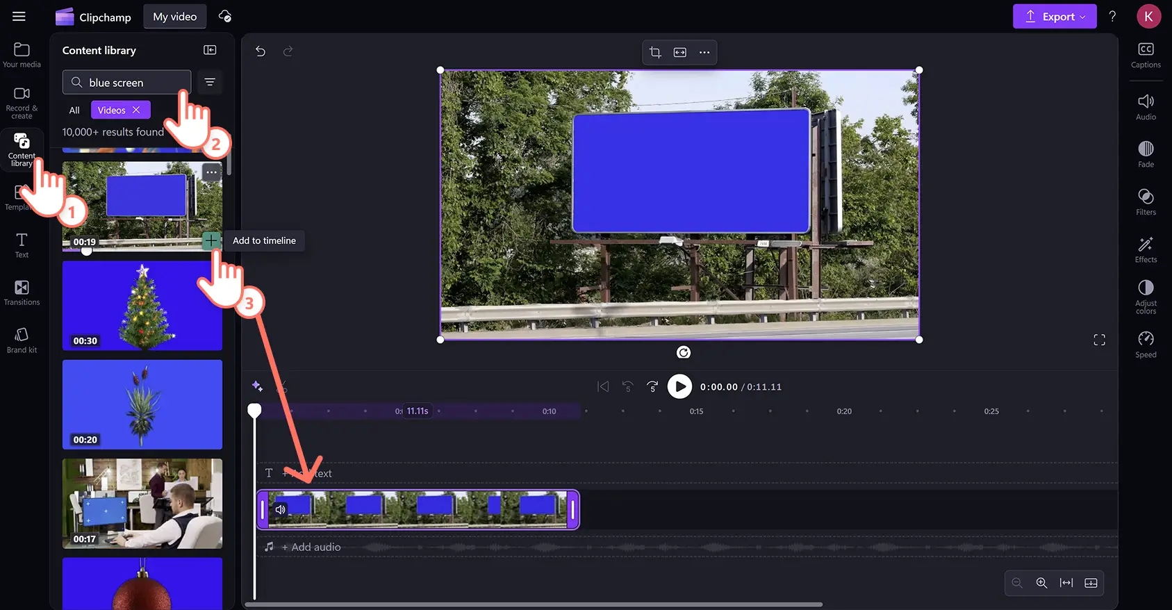 Seorang pengguna memilih kemudian menyeret dan melepaskan skrin biru ke atas garis masa dalam editor video Clipchamp.