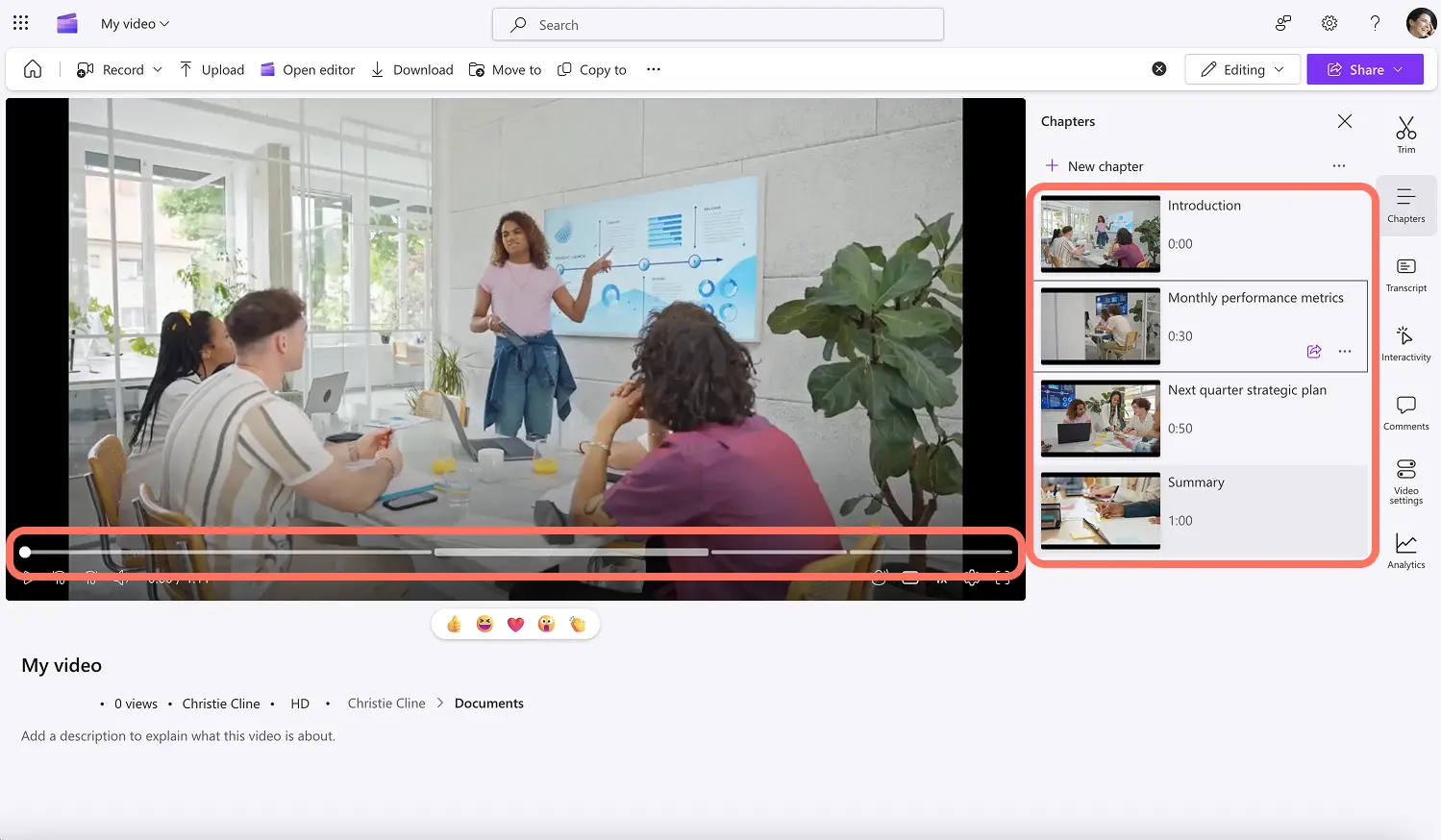 Een gebruiker die op een videohoofdstuk in Clipchamp klikt.