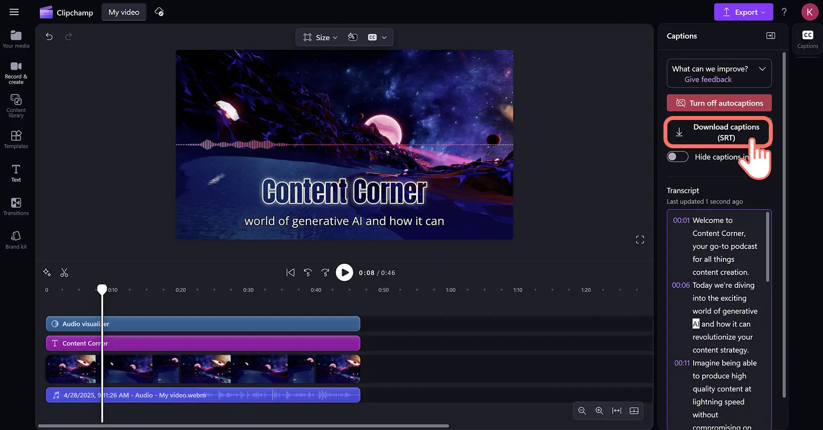 En bruger downloader .SRT-filen til en podcast-transskription i Clipchamp-videoeditoren.