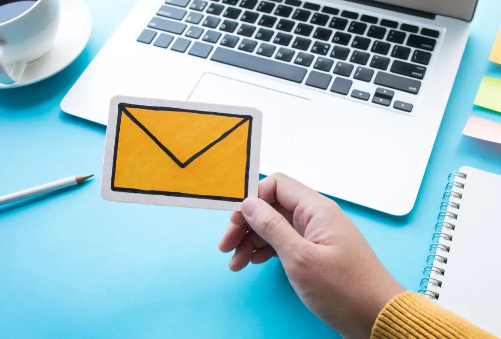 Email symbol - 3 Easy Ways To Make Your Sales Emails Stand Out in 2021 - Clipchamp Blog