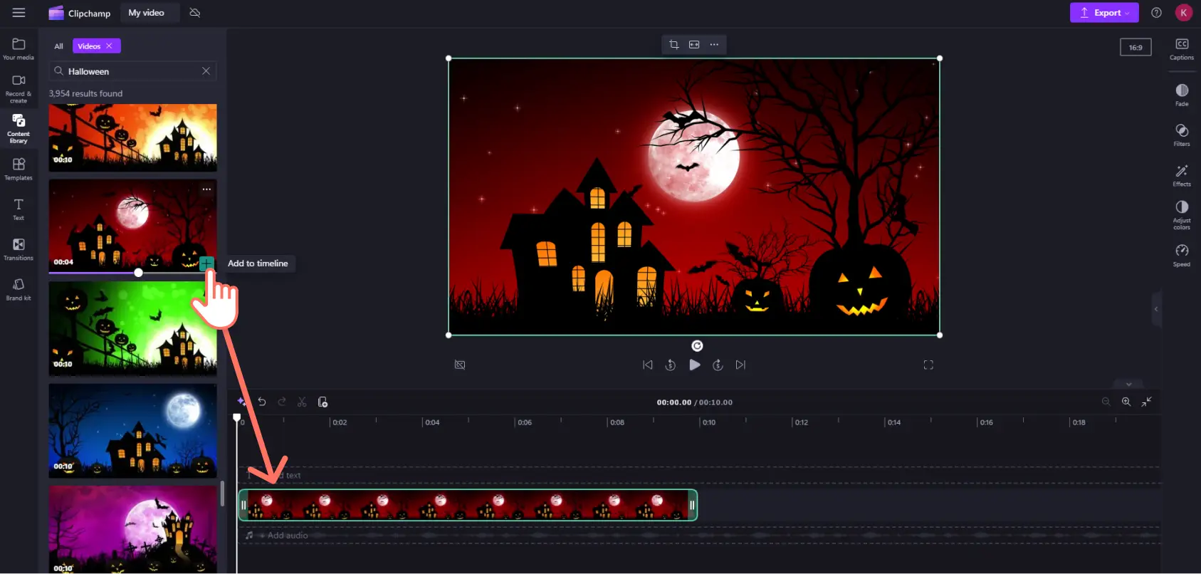 Imagen de un usuario agregando un video a la línea de tiempo.