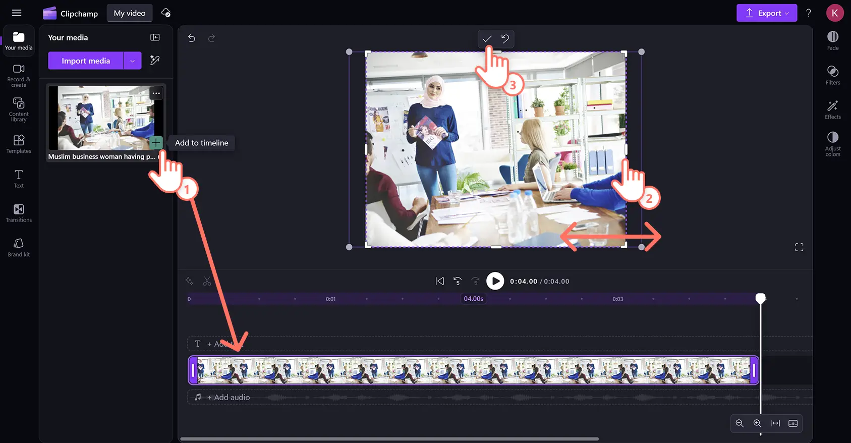 Clipchamp video düzenleyicide görüntü kırpıcıyı kullanan bir kullanıcı.
