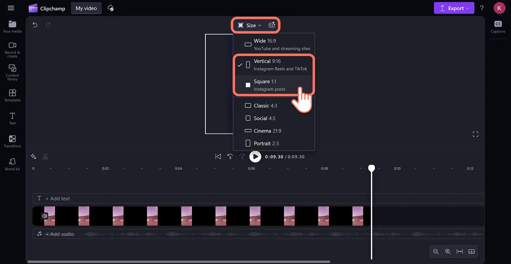 Clipchamp ビデオ エディターで TikTok 動画を Instagram 用に動画をリサイズしているユーザー。