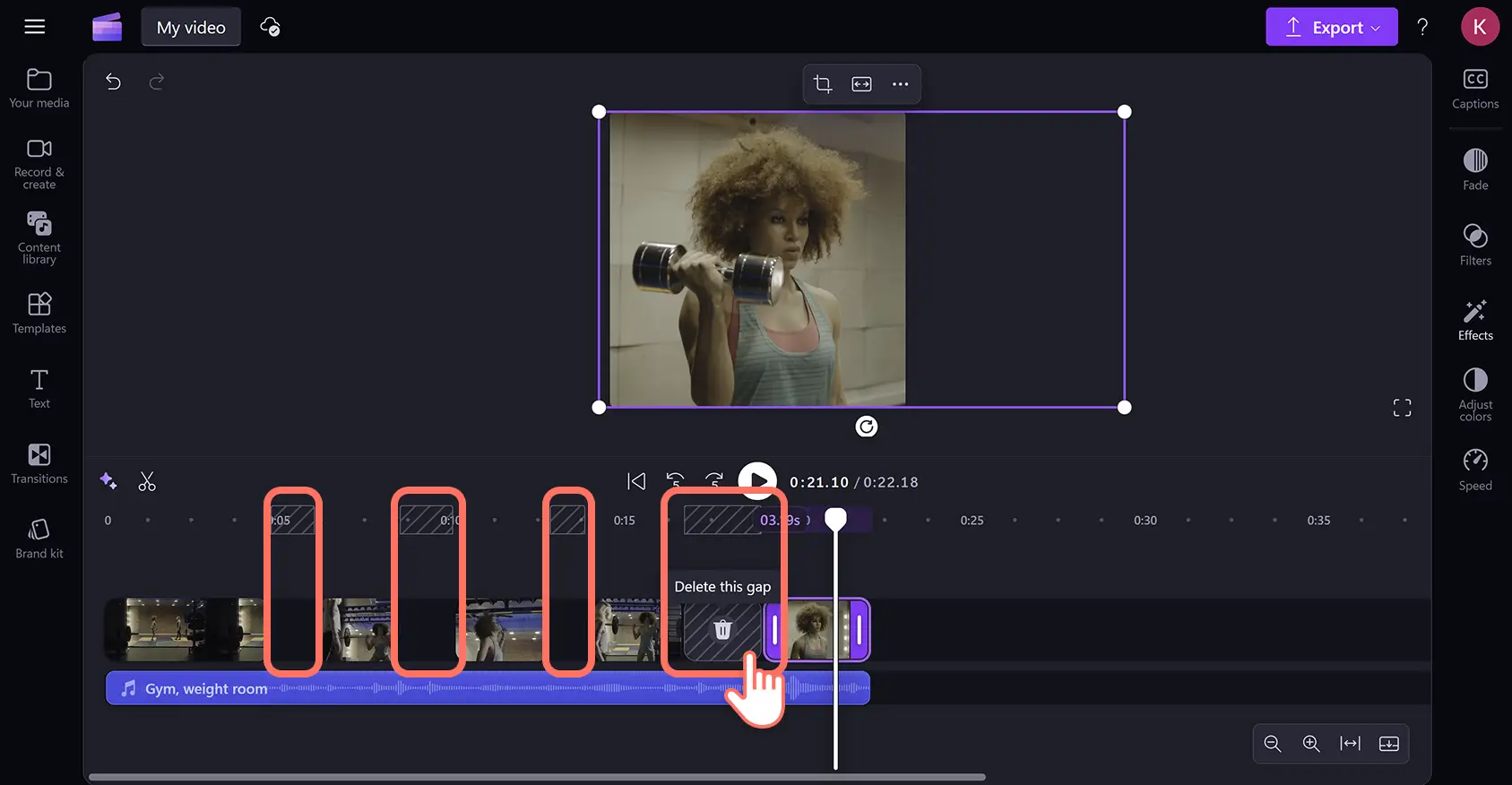 Pengguna menghapus celah dari Reel sorotan di editor video Clipchamp.