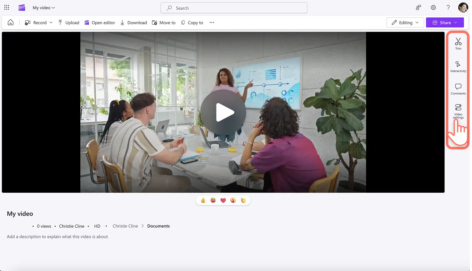 Een gebruiker die op het tabblad Video-instellingen klikt in Clipchamp.