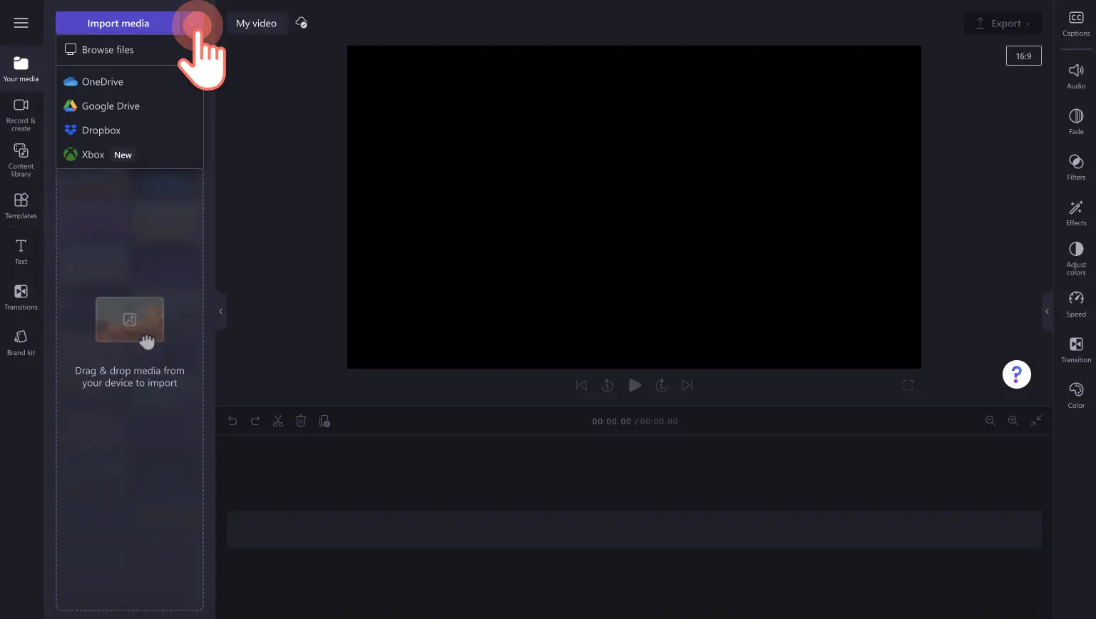 Una imagen de un usuario importando elementos multimedia.