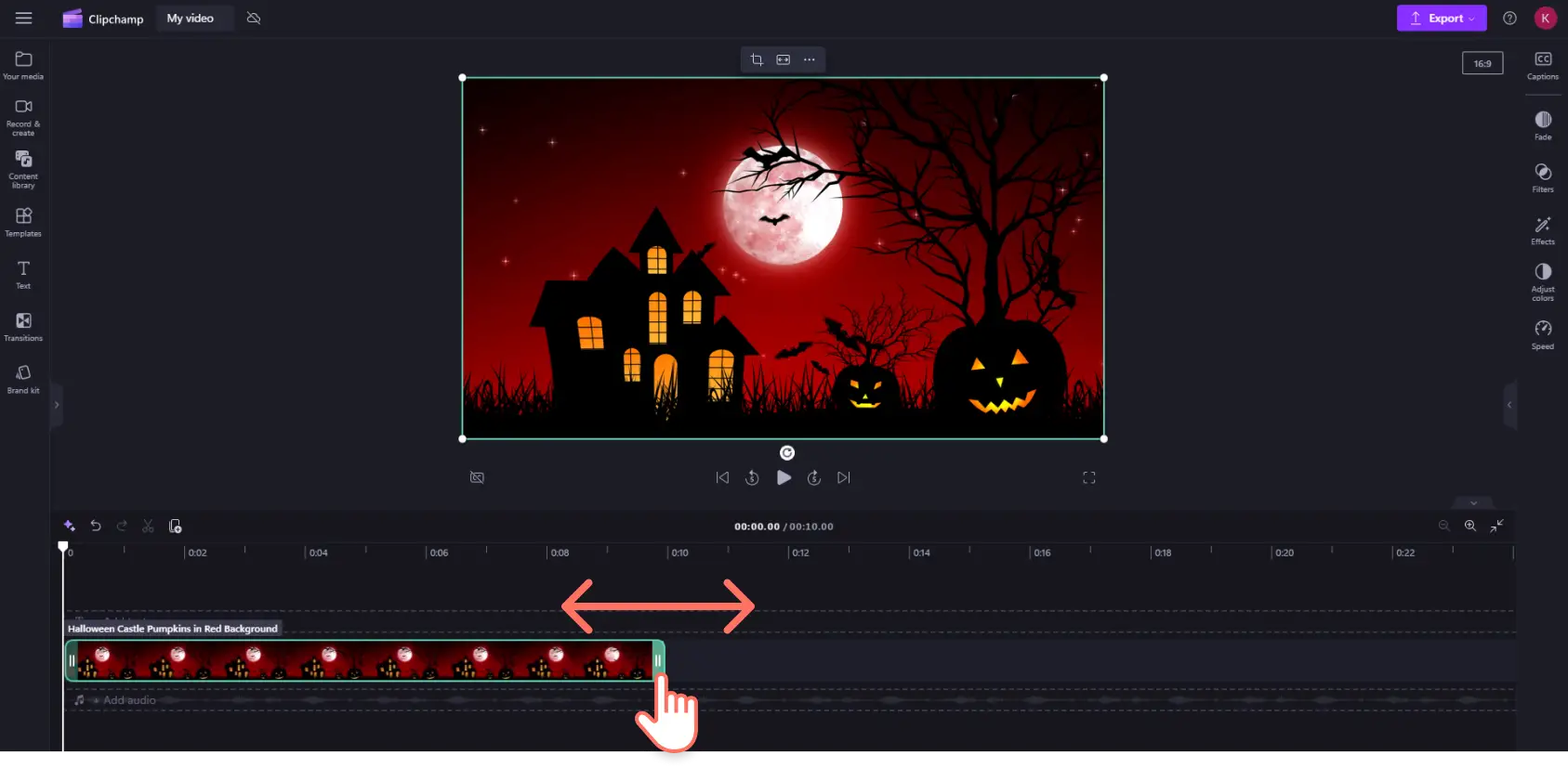 Imagen de un usuario recortando un vídeo.