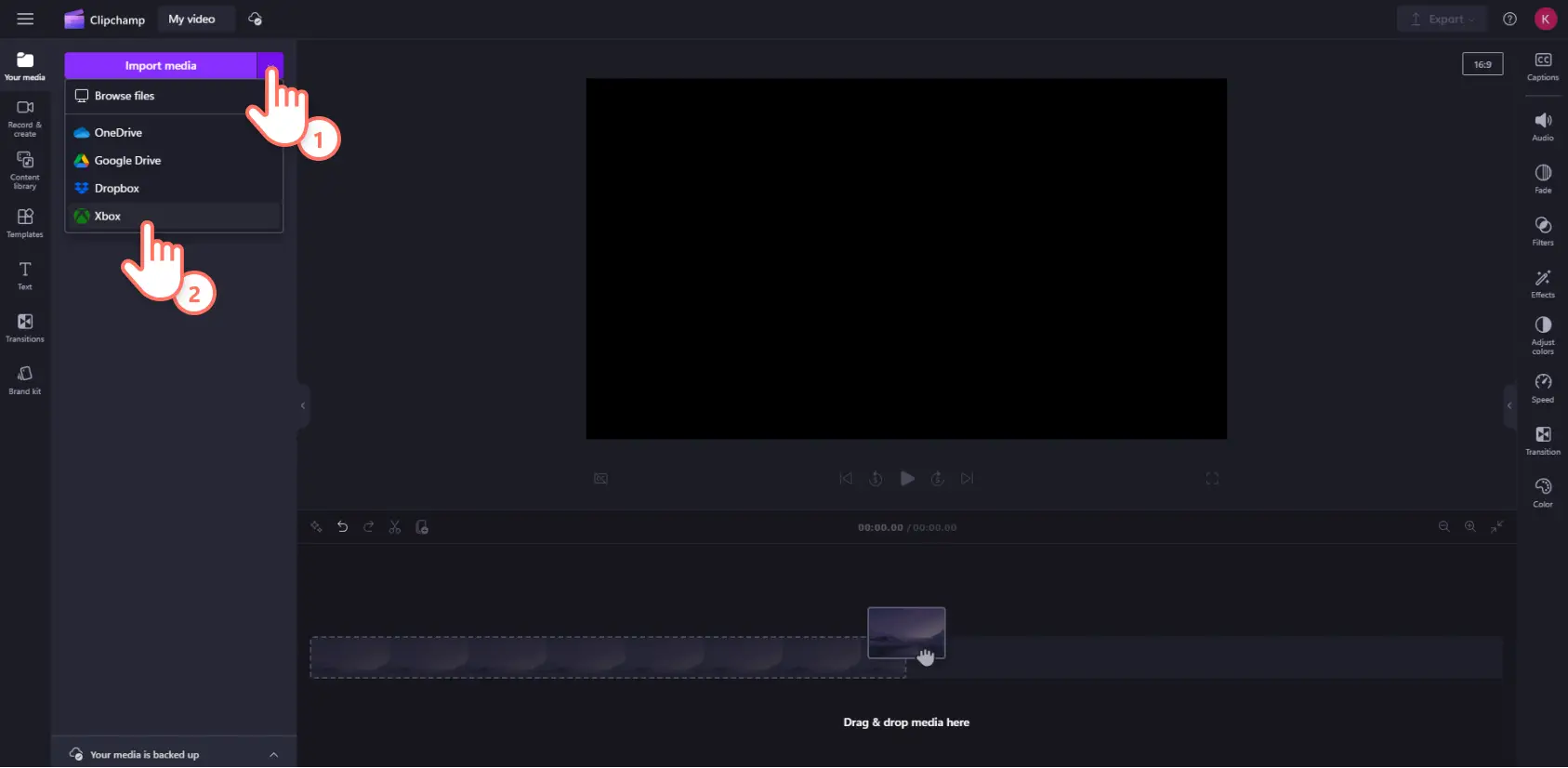Gambar pengguna Clipchamp mengimpor media ke editor video.