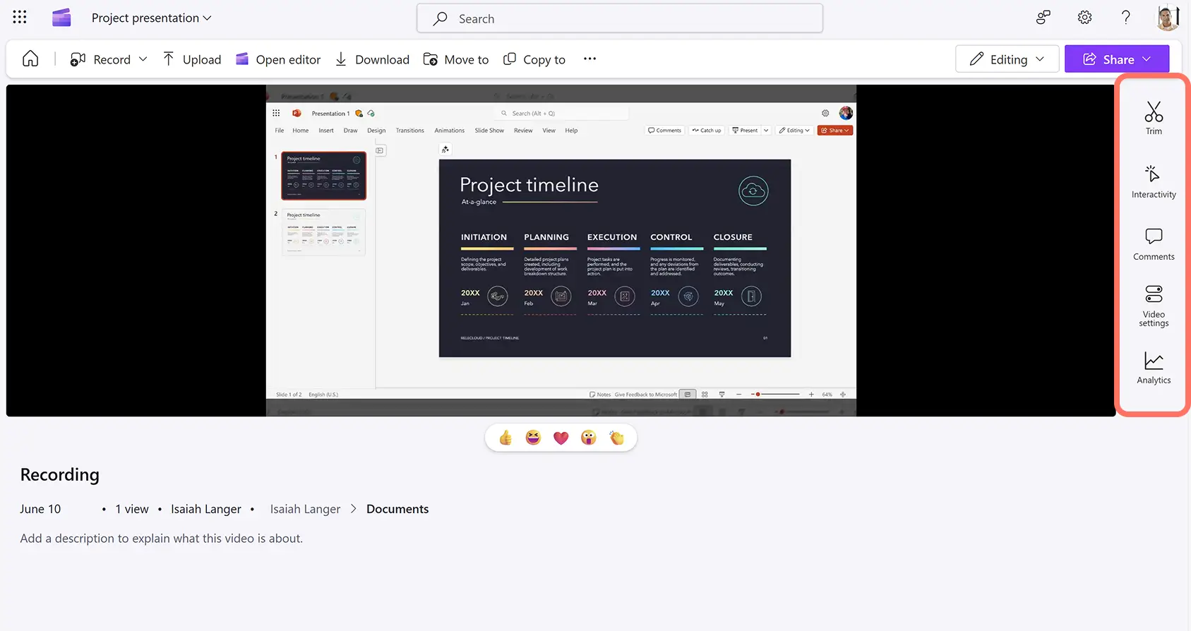 En bruker som forhåndsviser en video i Microsoft videospiller.