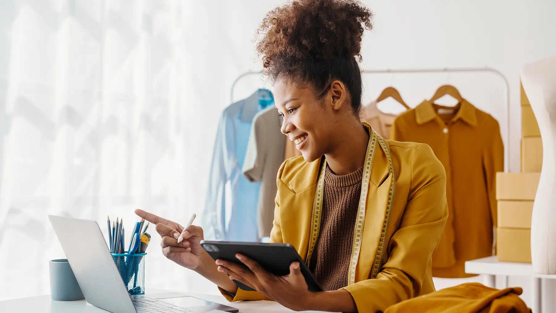 Microsoft lifestyle image woman in workplace